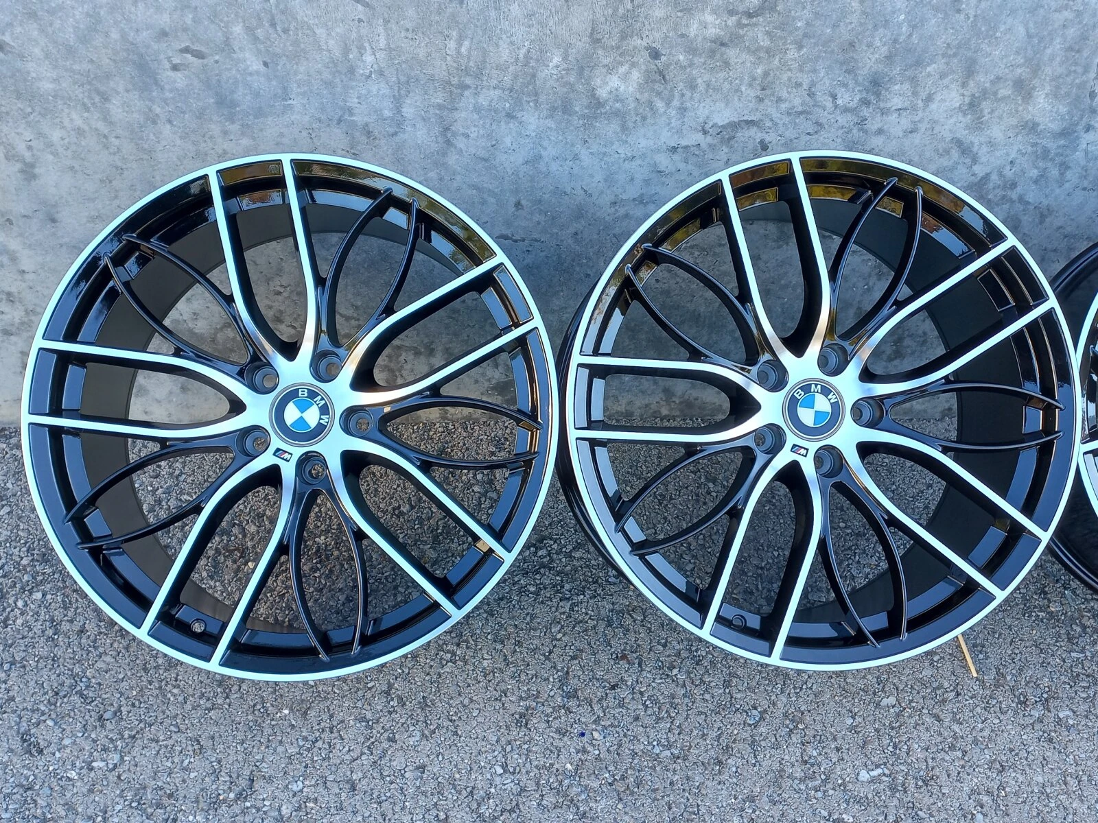 ������ �� BMW | Mobile.bg � ����������� 13