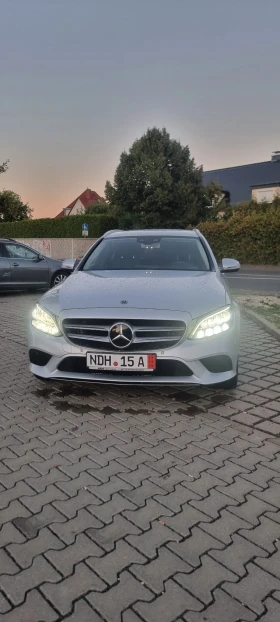 Mercedes-Benz C 220 4matic, снимка 3