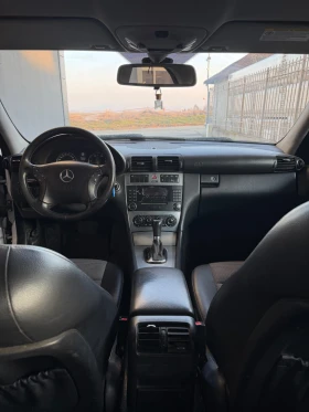 Mercedes-Benz C 220 CDI - W203, снимка 13