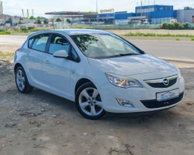 Opel Astra 1.4 БЕНЗИН 140 К.С. ГАЗ КАТО НОВА! УНИКАТ , снимка 1