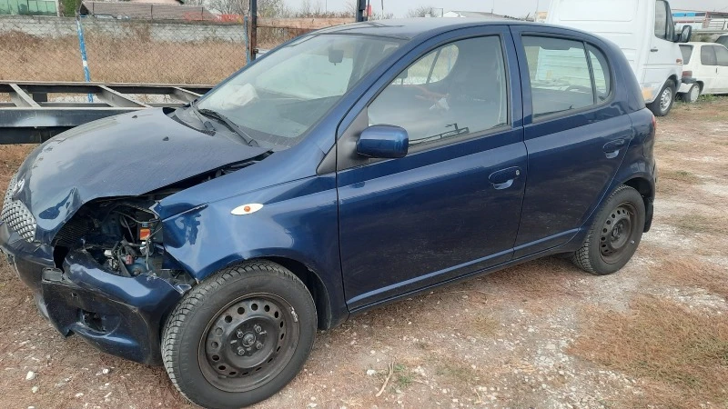 Toyota Yaris 1.3 БЕНЗИН. КЛИМАТИК за ЧАСТИ, снимка 3 - Автомобили и джипове - 47504509