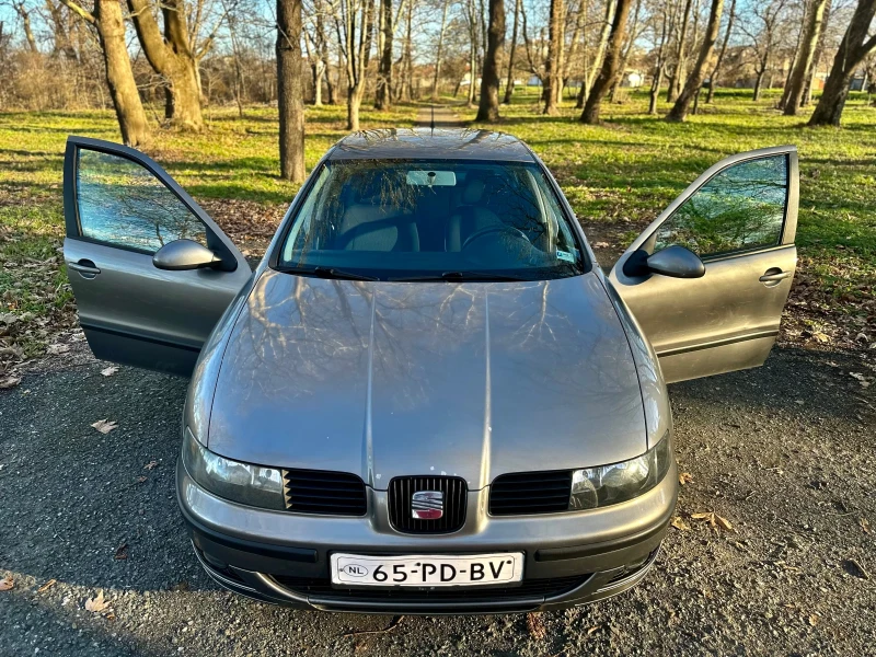 Seat Leon, снимка 15 - Автомобили и джипове - 48387851