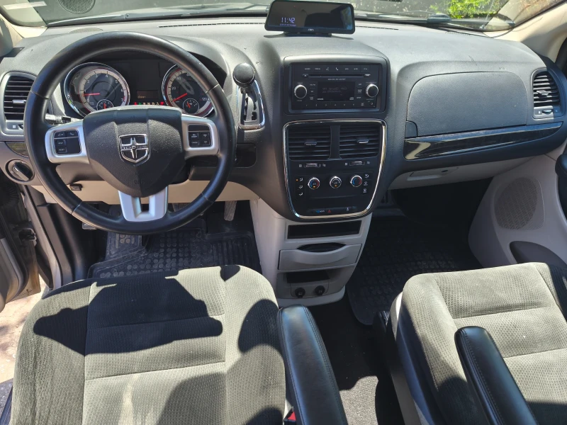 Dodge Caravan Grand Caravan 3.6 бензин+ газ, снимка 7 - Автомобили и джипове - 53128566