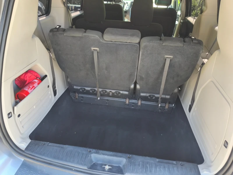 Dodge Caravan Grand Caravan 3.6 бензин+ газ, снимка 8 - Автомобили и джипове - 53128566
