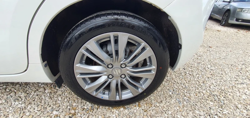 Suzuki Baleno 1.2i Mild Hybrid Face Lift, снимка 7 - Автомобили и джипове - 51496399