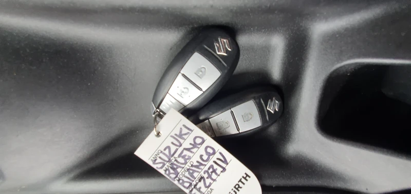 Suzuki Baleno 1.2i Mild Hybrid Face Lift, снимка 14 - Автомобили и джипове - 51496399