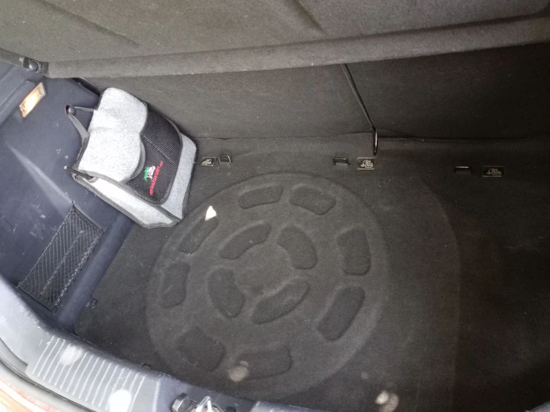 Kia Rio 1.4crdi, снимка 11 - Автомобили и джипове - 51991779