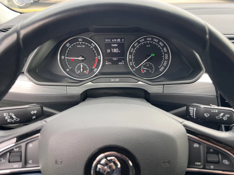 Skoda Superb STYLE/2.0TDI/150K.C./7AT, снимка 8 - Автомобили и джипове - 52053900