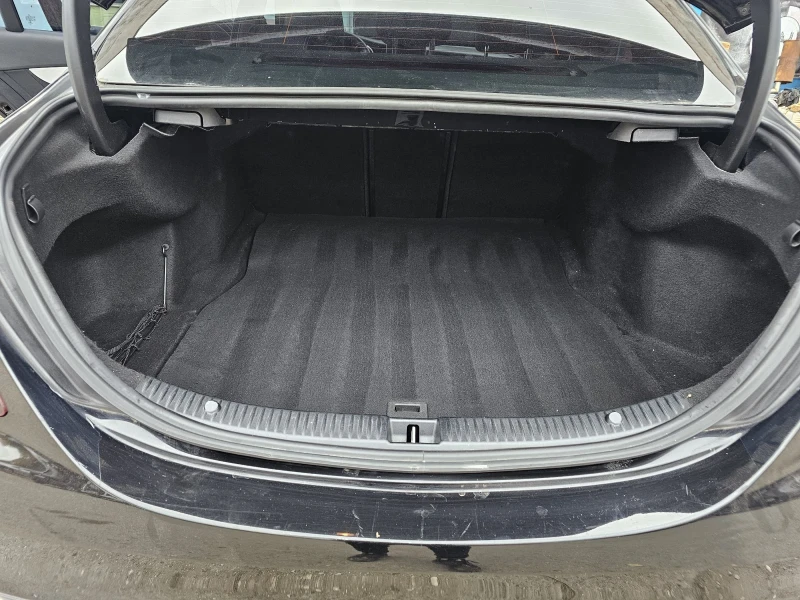 Mercedes-Benz C 220, снимка 11 - Автомобили и джипове - 52327725