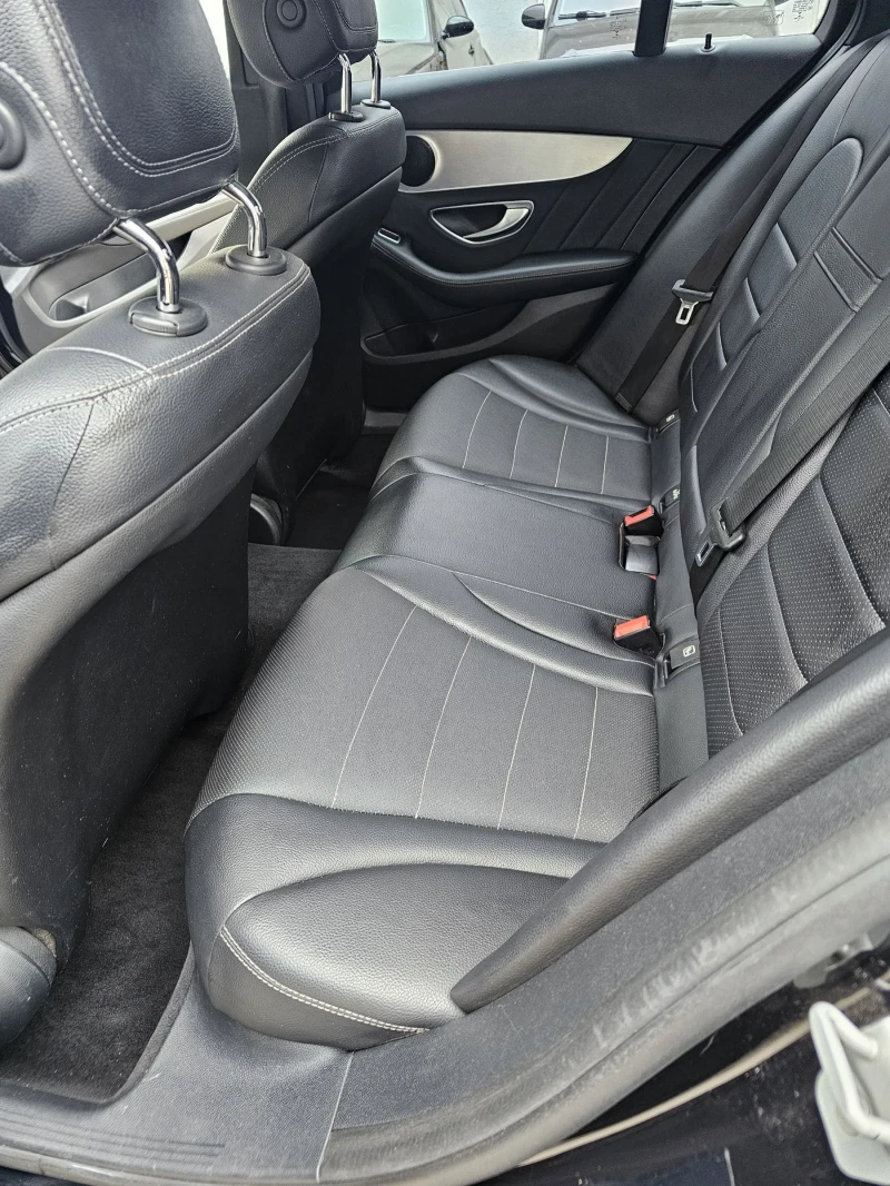 Mercedes-Benz C 220, снимка 9 - Автомобили и джипове - 52327725