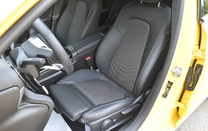 Mercedes-Benz A 180, снимка 7 - Автомобили и джипове - 52480104