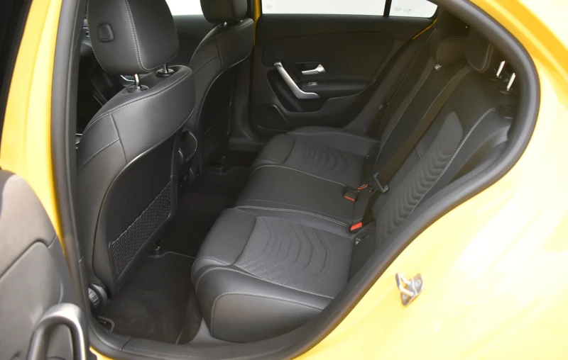 Mercedes-Benz A 180, снимка 10 - Автомобили и джипове - 52480104