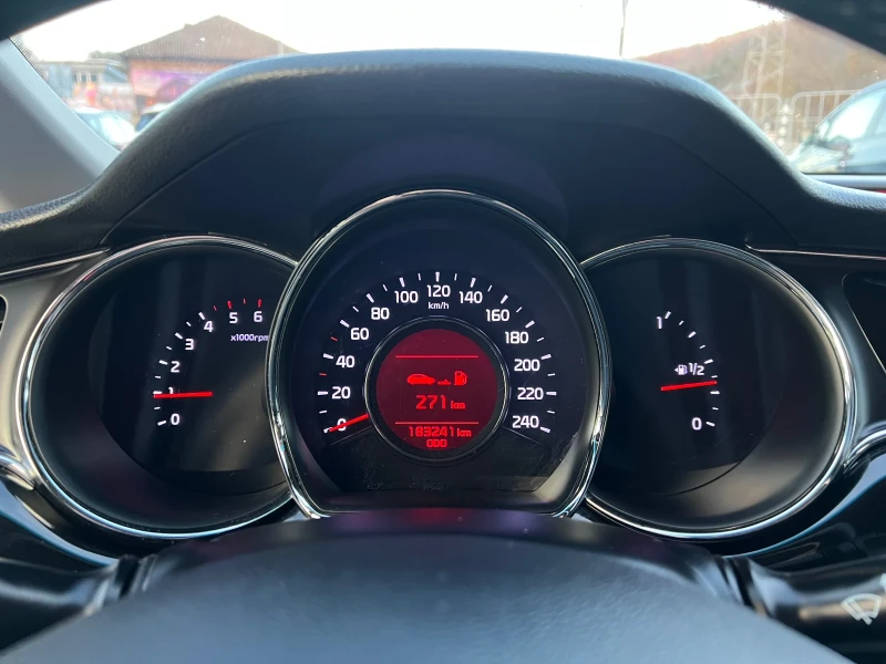 Kia Ceed 1.6D EURO6B ШВЕЙЦАРИЯ, снимка 12 - Автомобили и джипове - 52788775