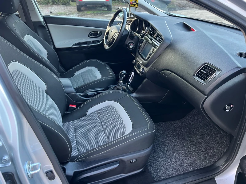 Kia Ceed 1.6D EURO6B ШВЕЙЦАРИЯ, снимка 8 - Автомобили и джипове - 52788775