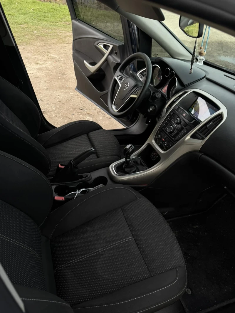 Opel Astra 1.7 120hp, снимка 8 - Автомобили и джипове - 52967038