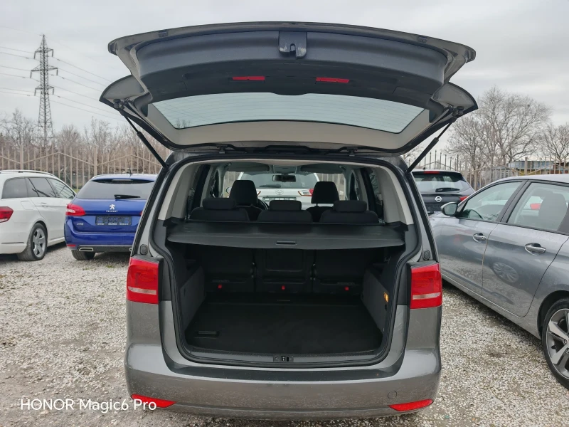 VW Touran 1.6 TDI, 105 к.с., 6-СКОРОСТИ, ЕВРО-5В, снимка 16 - Автомобили и джипове - 53044568