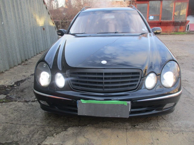 Mercedes-Benz E 220 E211, снимка 5 - Автомобили и джипове - 48743164