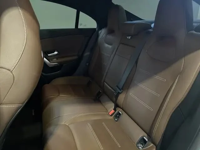 Mercedes-Benz CLA 250 / AMG Package / AWD / Clean CARFAX /, снимка 16 - Автомобили и джипове - 53280925