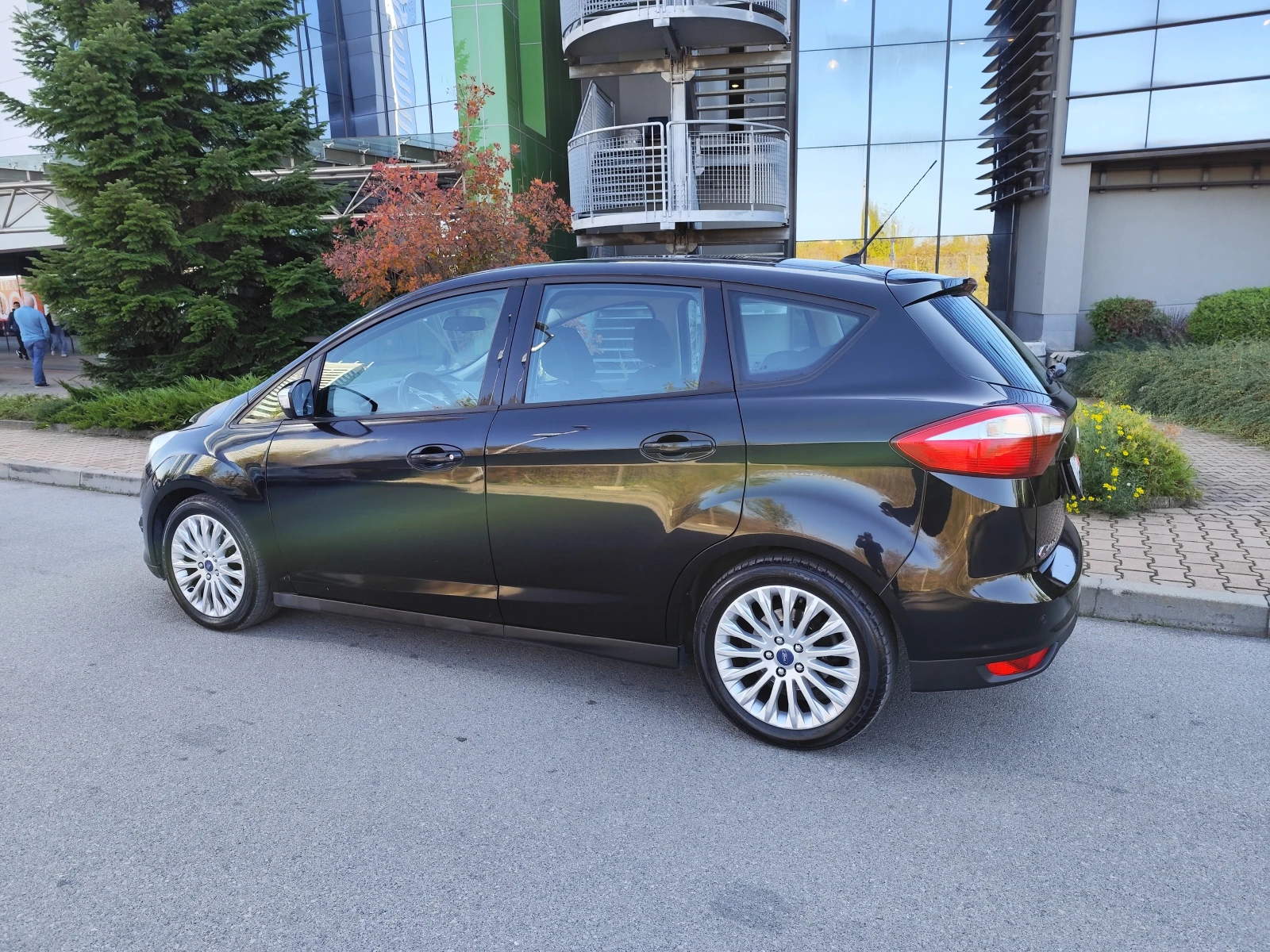 Ford C-max 1.6 TDi, 116к.с. Титаниум - изображение 6