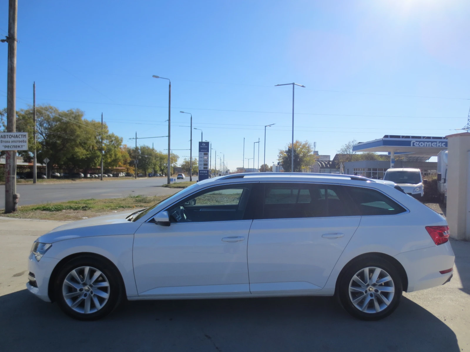 Skoda Superb 2.0 TDI  - изображение 8