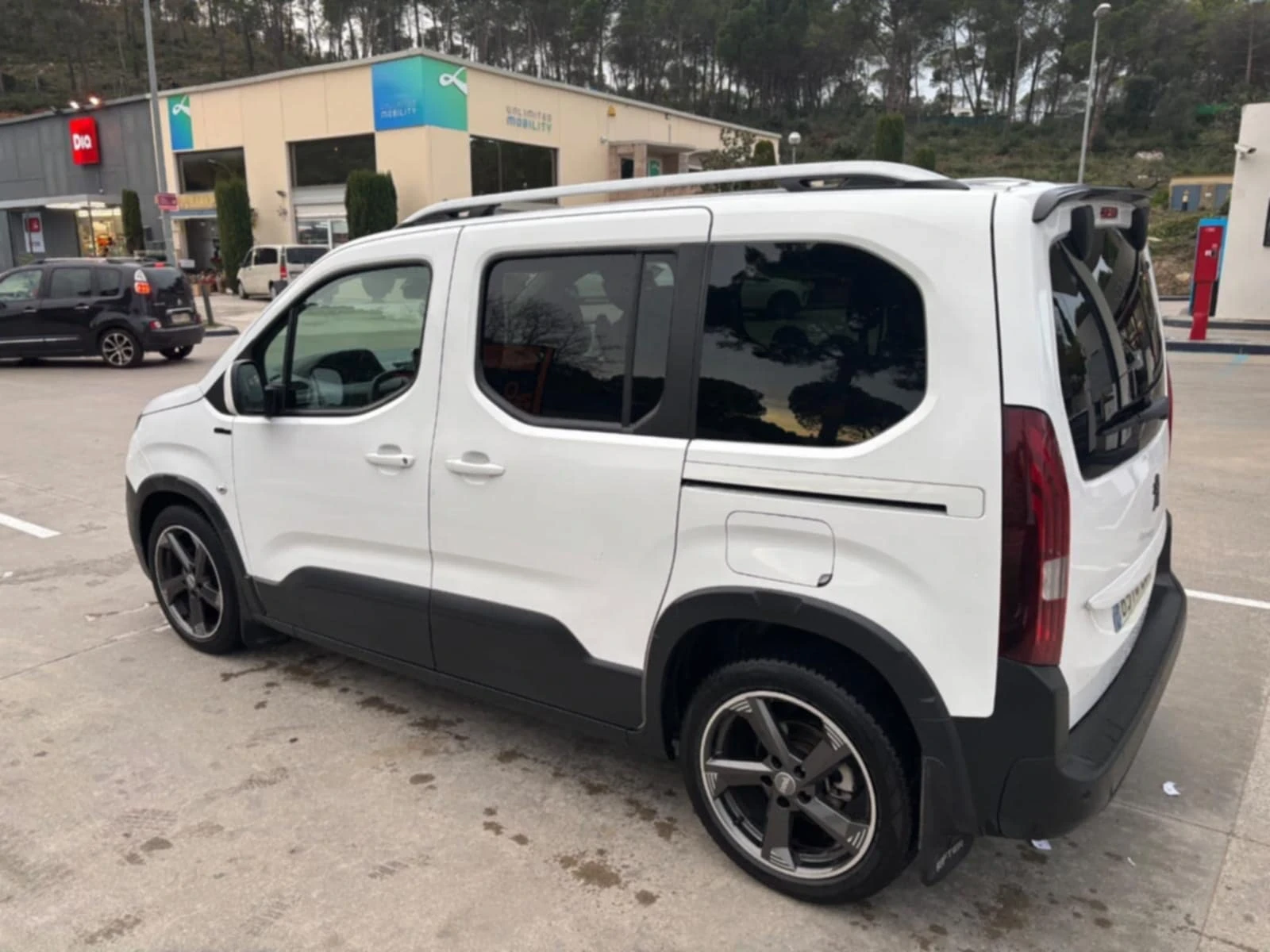 Peugeot Partner GT LINE Пътник - изображение 4