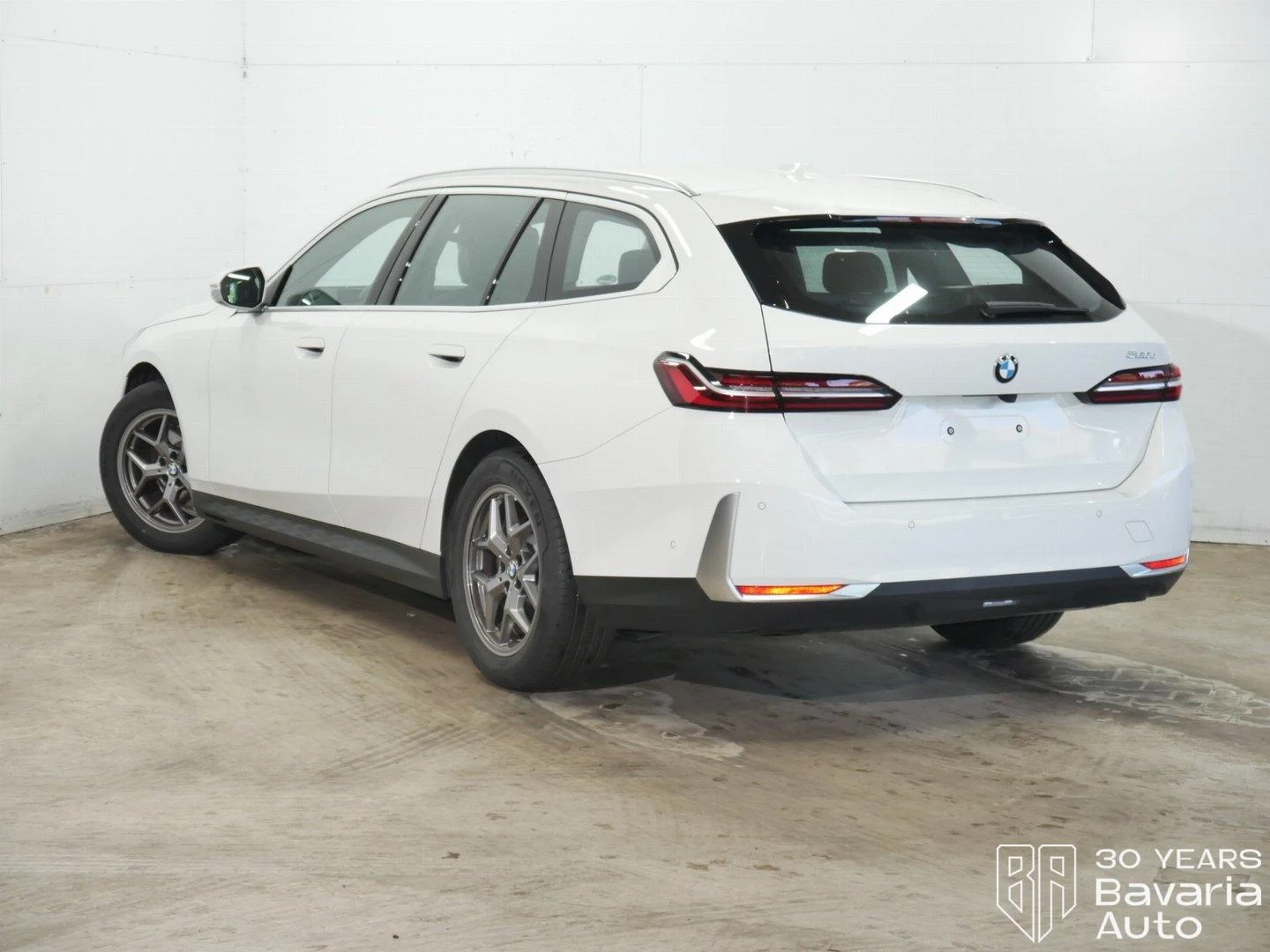 BMW 520 d Touring Steptronic - изображение 2