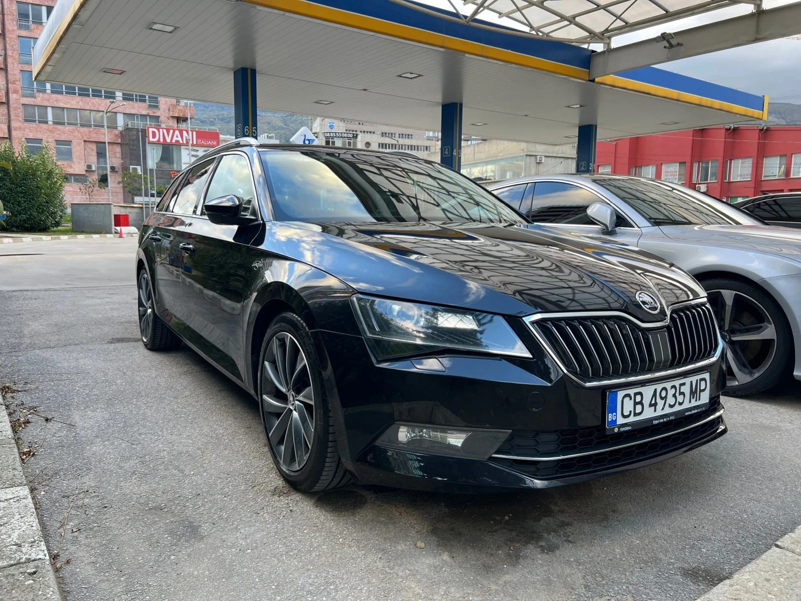 Skoda Superb L&K 2.0 TDI 4x4 (N1) - изображение 2