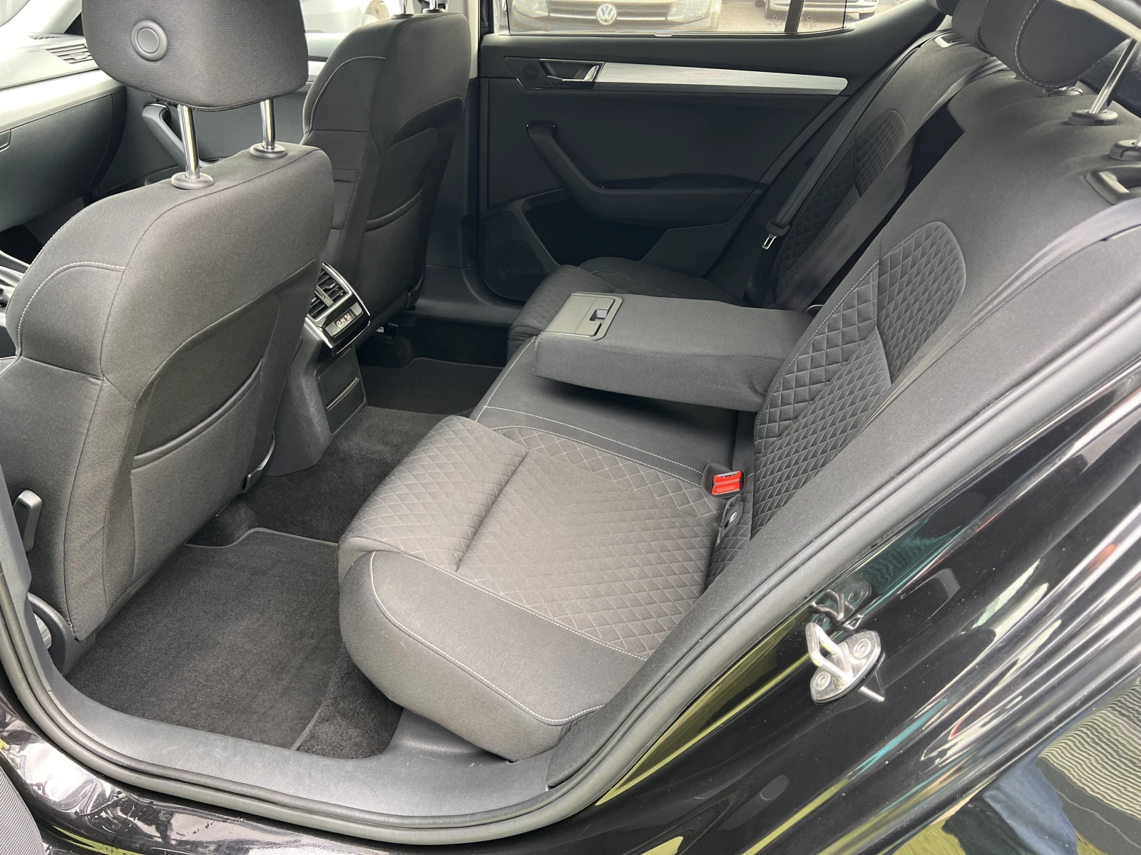 Skoda Superb STYLE/2.0TDI/150K.C./7AT | Mobile.bg — изображение 11