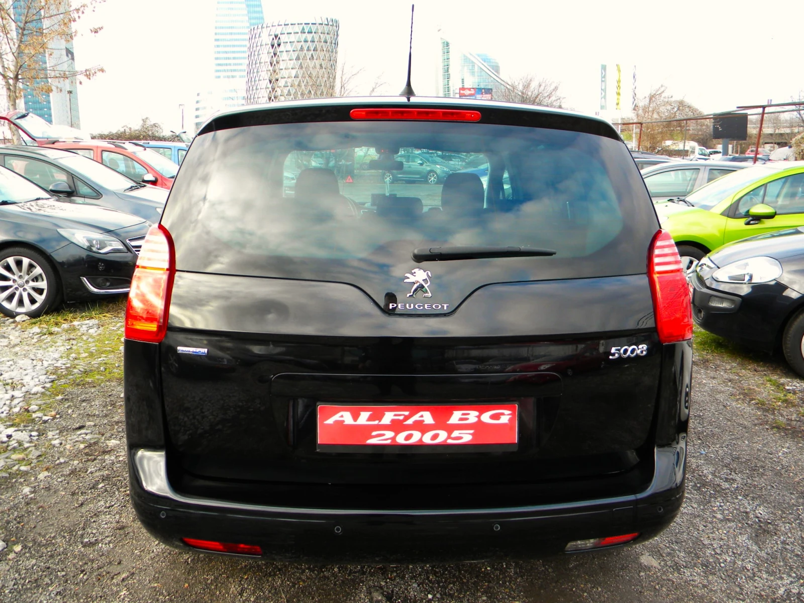 Peugeot 5008 EURO6B* FACE LIF* 1.6ecoHDI-6ck-7м* -NAVI-КАТО НОВ - изображение 5