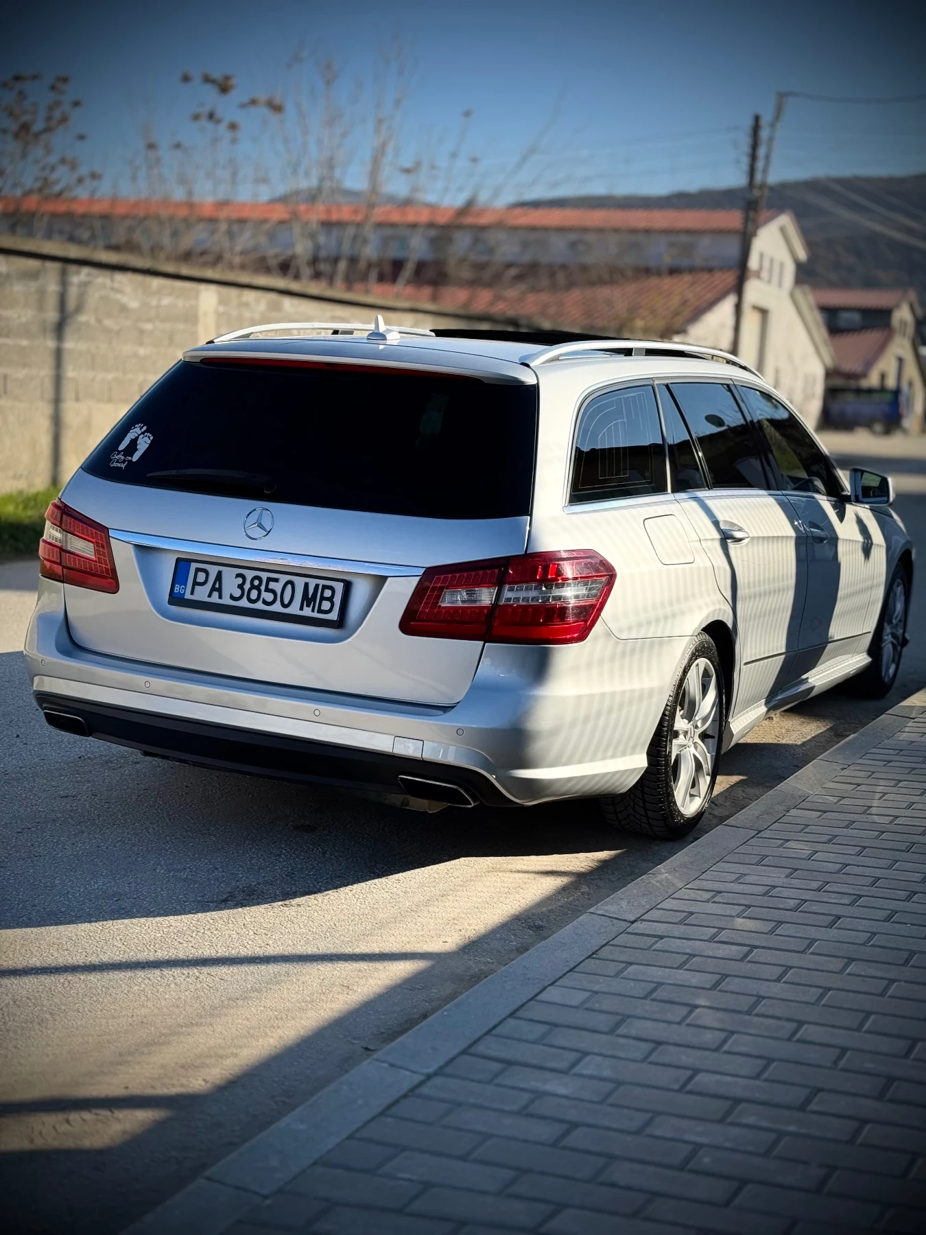 Mercedes-Benz E 350  - изображение 6