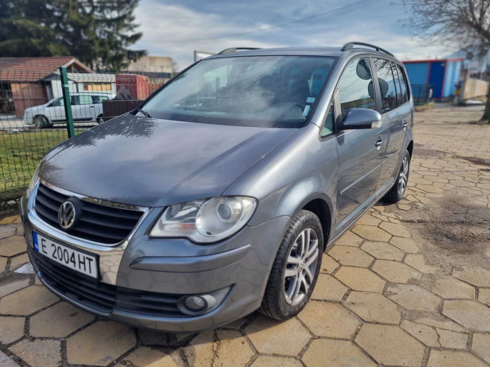 VW Touran DSG- 7местен - изображение 2