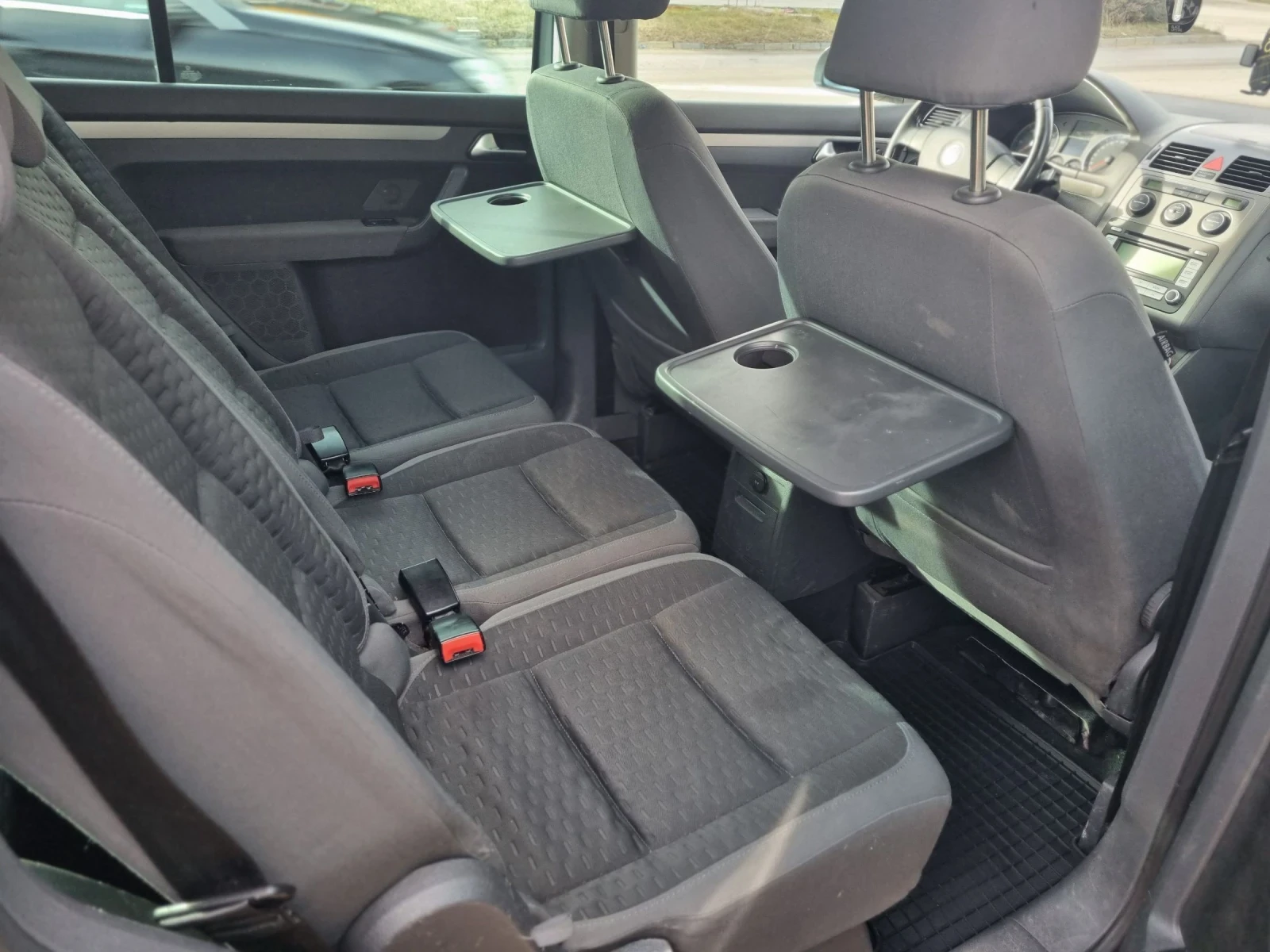 VW Touran DSG- 7местен - изображение 9