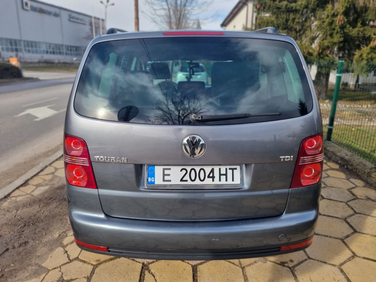 VW Touran DSG- 7местен - изображение 4