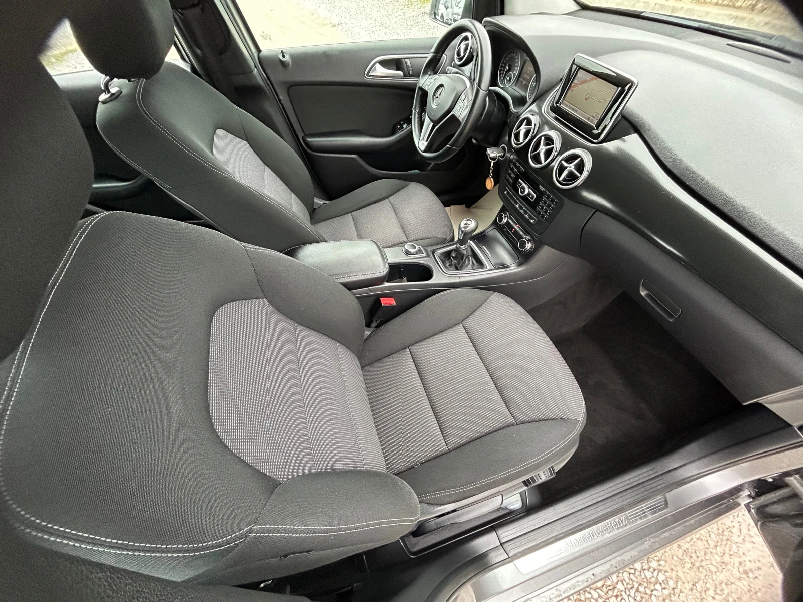 Mercedes-Benz B 200 2.2CDi/NAVi/KAMERA/136K.C./EURO 5 | Mobile.bg � ����������� 11