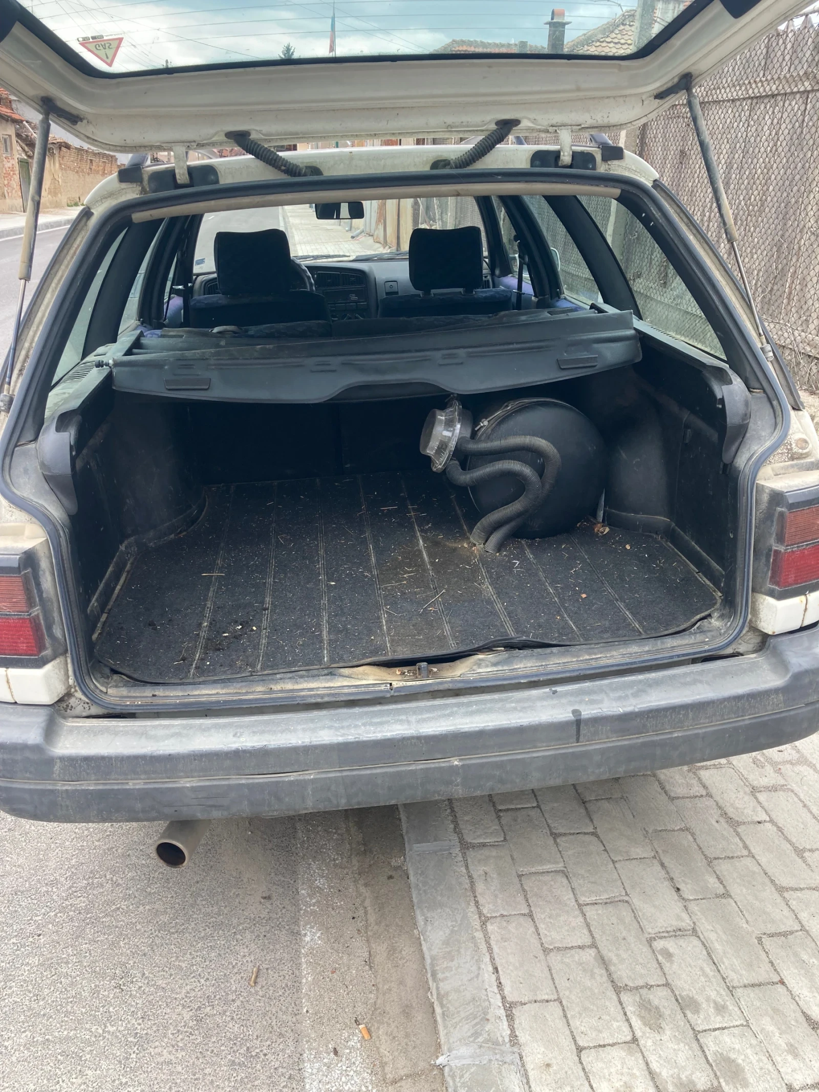 VW Passat Arriva, снимка 7 - Автомобили и джипове - 53914331