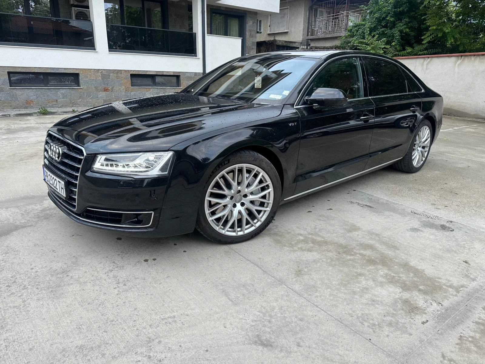 Audi A8 4.2TDI!LONG!FULL!MATRIX!ЕXCLUSIVE!, снимка 2 - Автомобили и джипове - 54037654