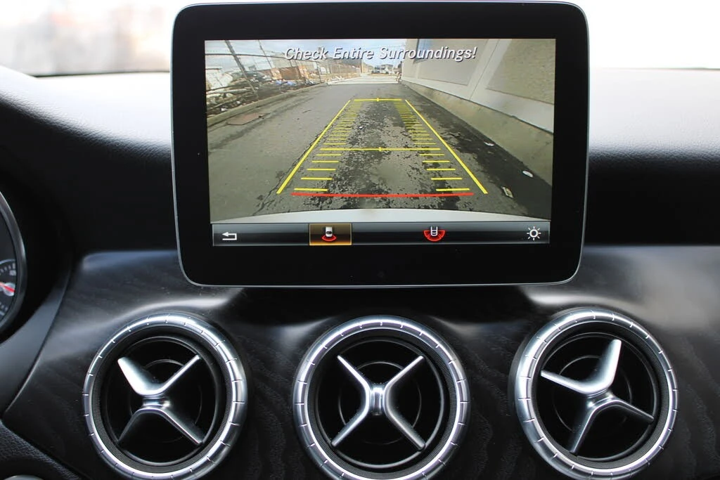 Mercedes-Benz CLA 250 4MATIC* ����������* (���� �� ��) | Mobile.bg � ����������� 9