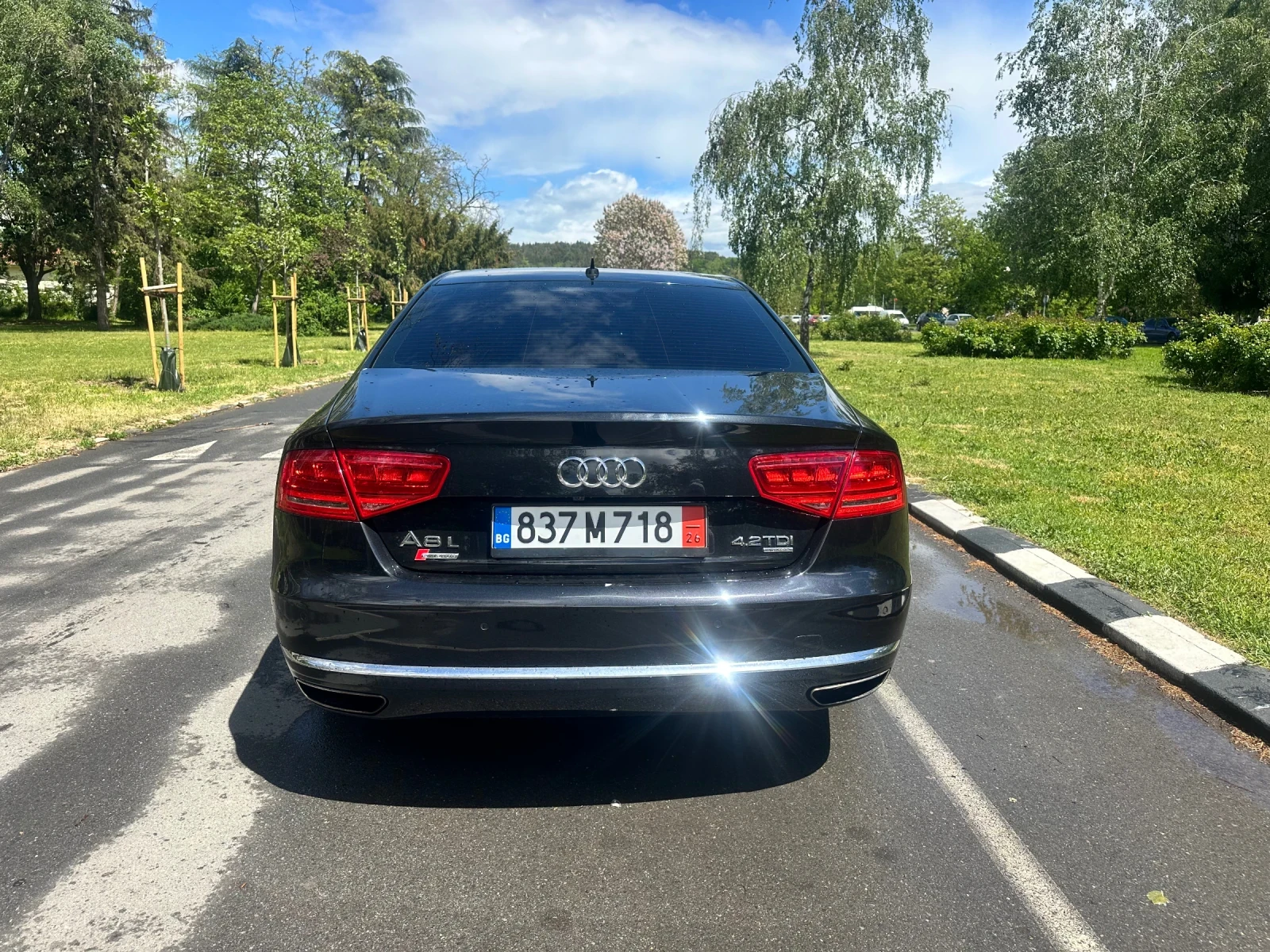 Audi A8 Long 4.2 TDI V8 | Всички Екстри | ТОП Състояние, снимка 4 - Автомобили и джипове - 54657903