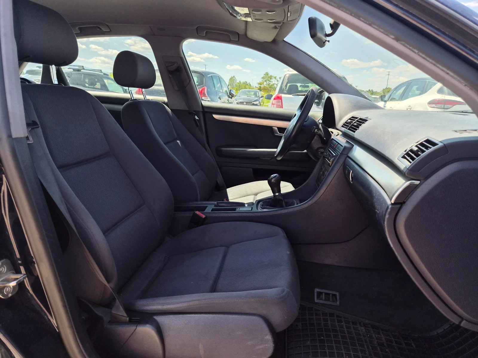 Audi A4 1.9TDI 101кс ОБСЛУЖЕН ВСИЧКО ПЛАТЕНО, снимка 12 - Автомобили и джипове - 54711398