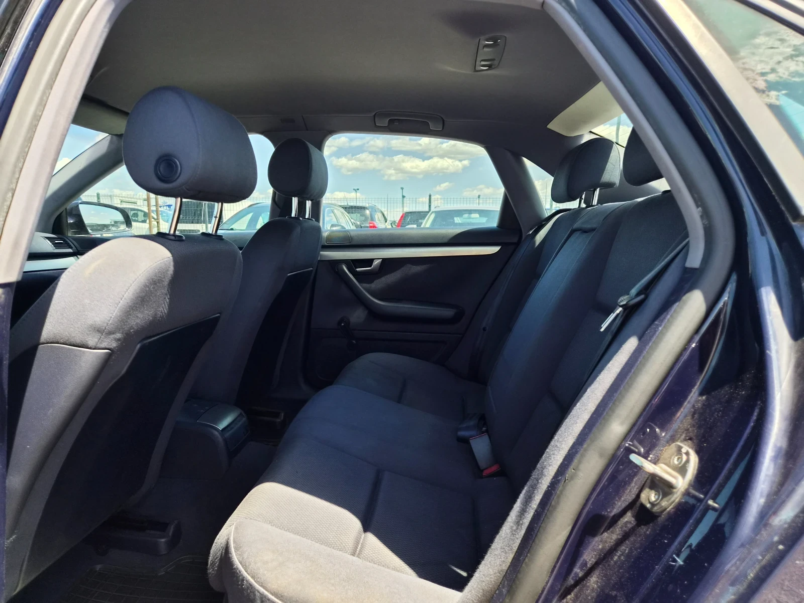 Audi A4 1.9TDI 101кс ОБСЛУЖЕН ВСИЧКО ПЛАТЕНО, снимка 16 - Автомобили и джипове - 54711398