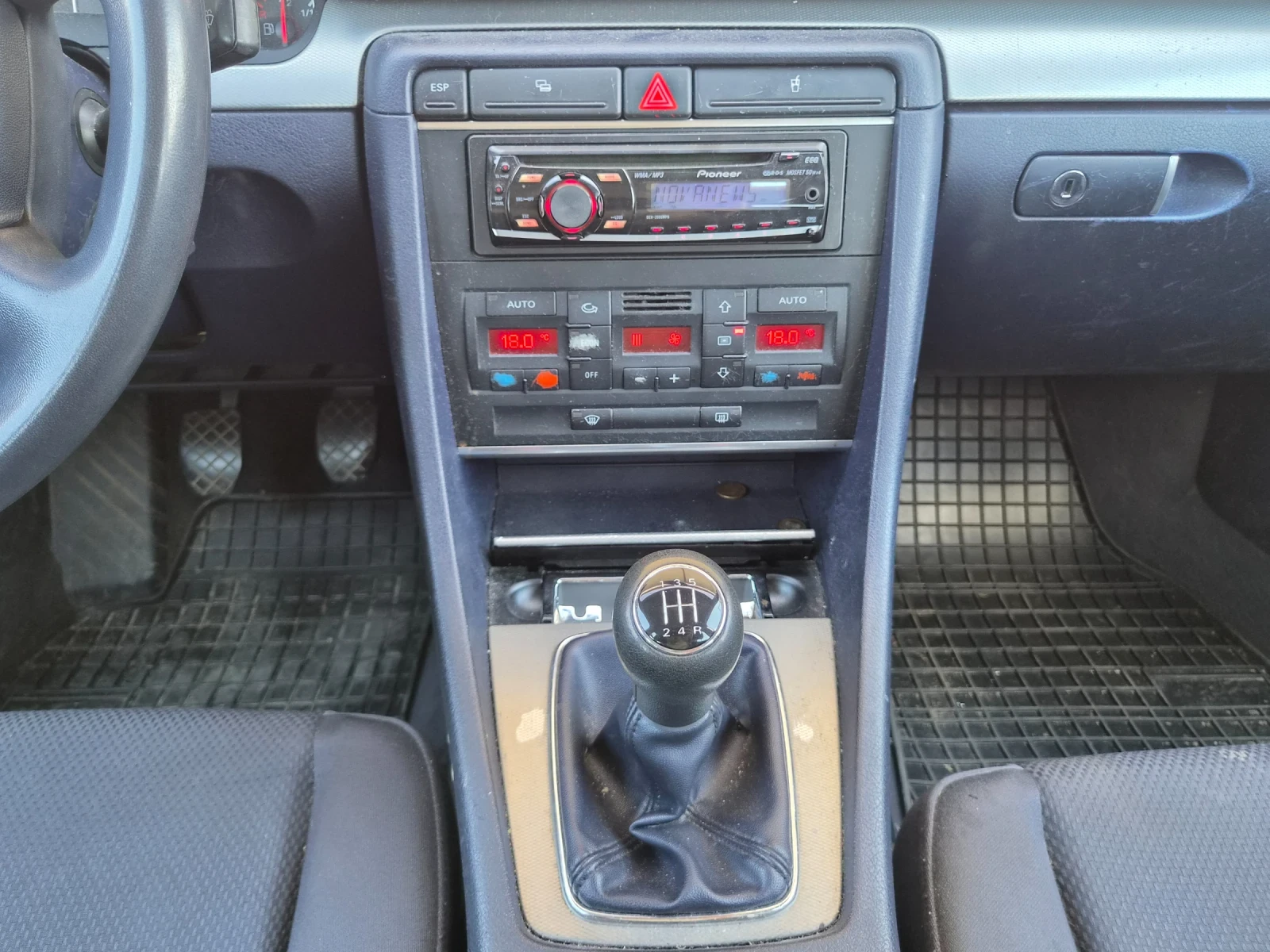 Audi A4 1.9TDI 101кс ОБСЛУЖЕН ВСИЧКО ПЛАТЕНО, снимка 14 - Автомобили и джипове - 54711398