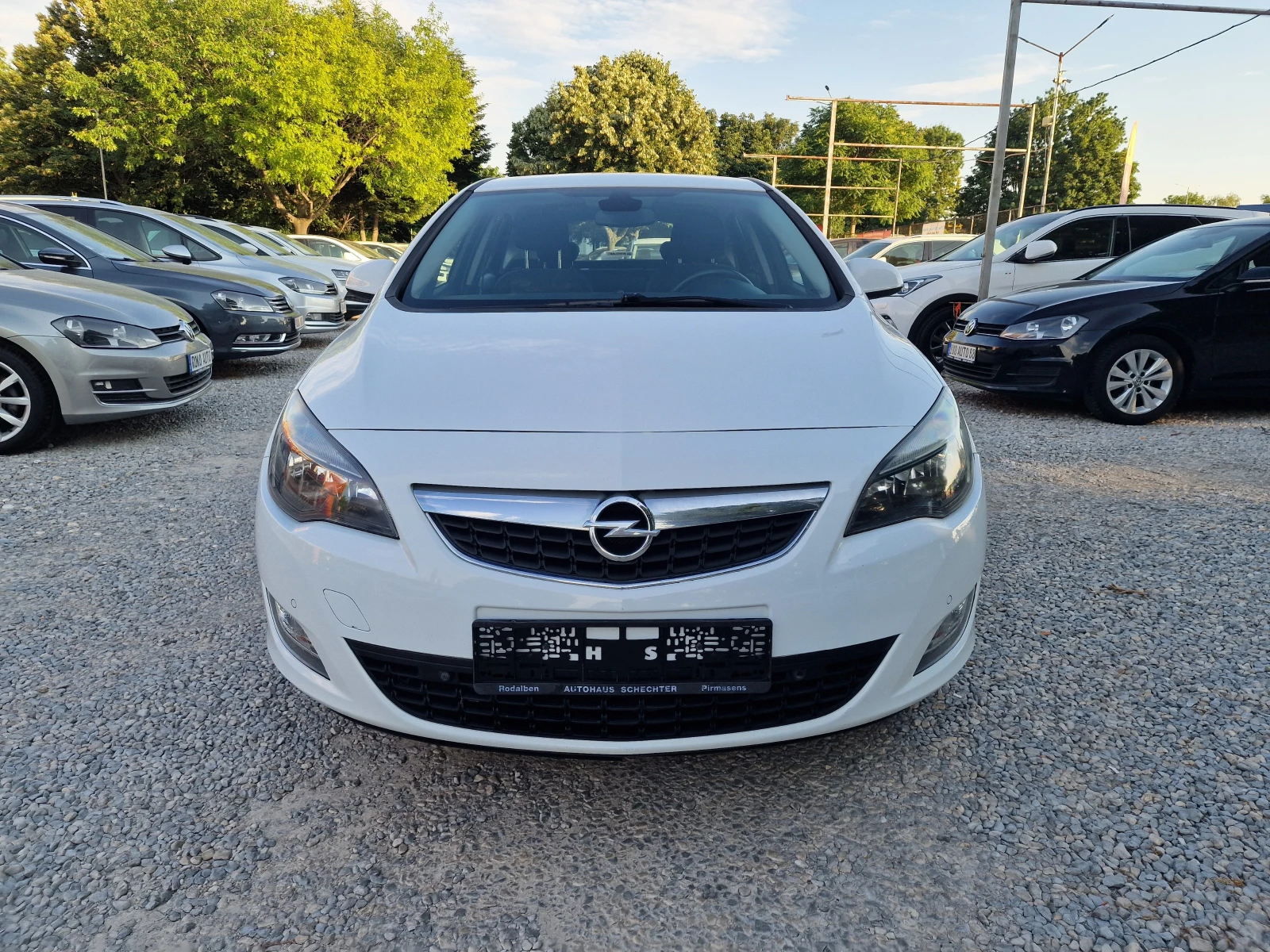 Opel Astra 1.6I-116k.s-6sk-NAVI, снимка 2 - Автомобили и джипове - 55038251
