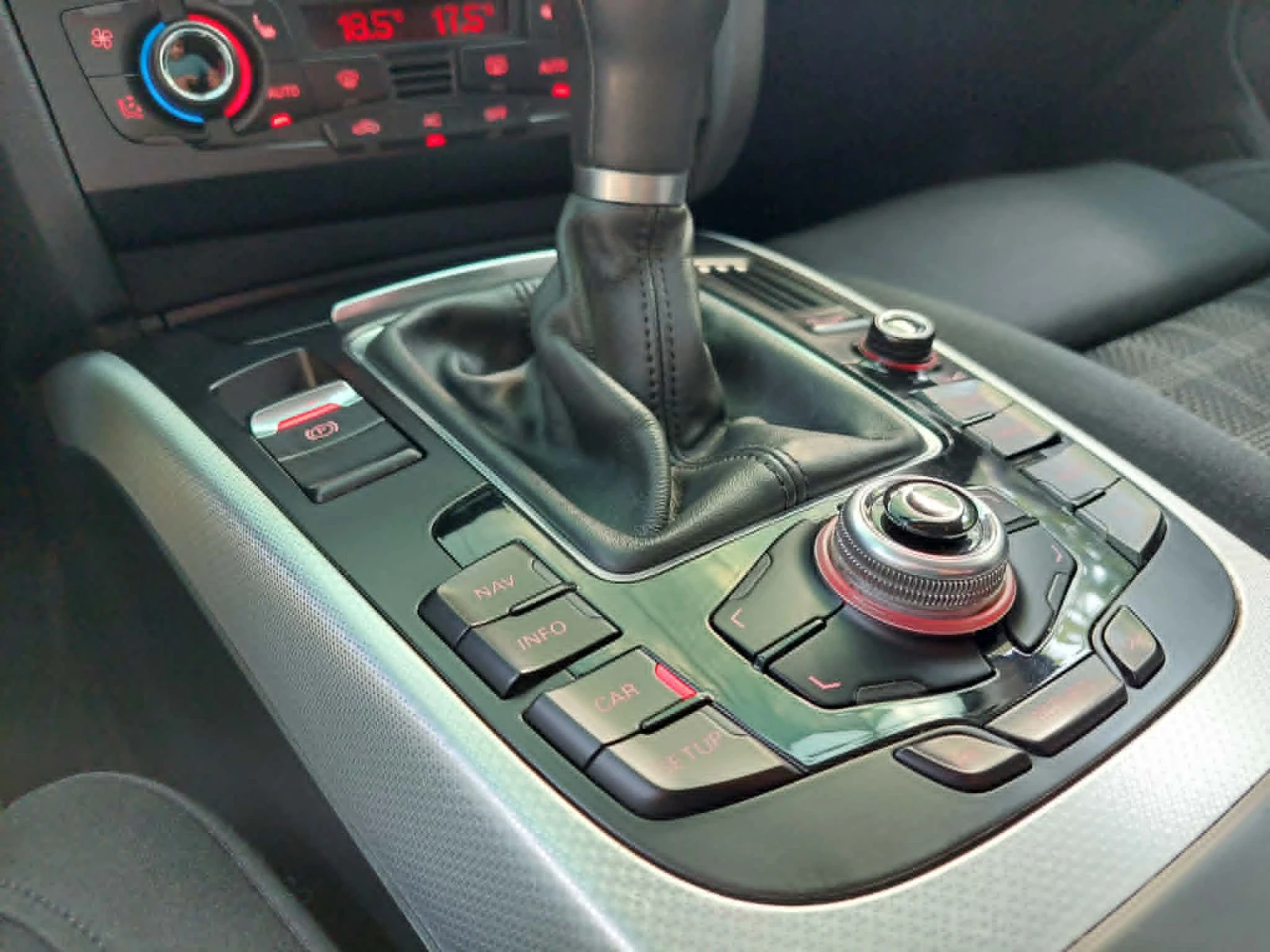 Audi A4 2.0 TDI QUATTRO, снимка 11 - Автомобили и джипове - 55323130