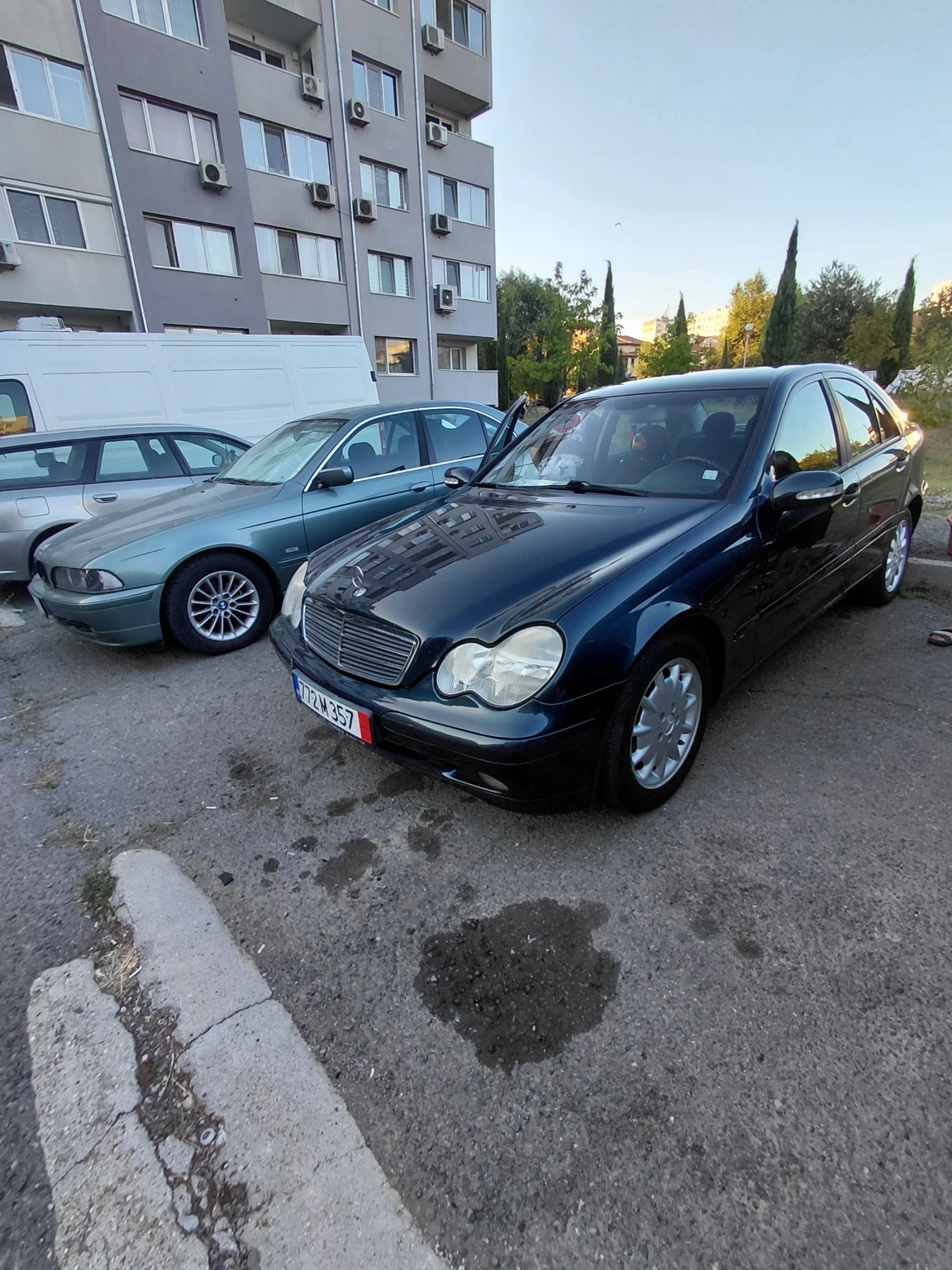 Mercedes-Benz C 200, снимка 3 - Автомобили и джипове - 55750118