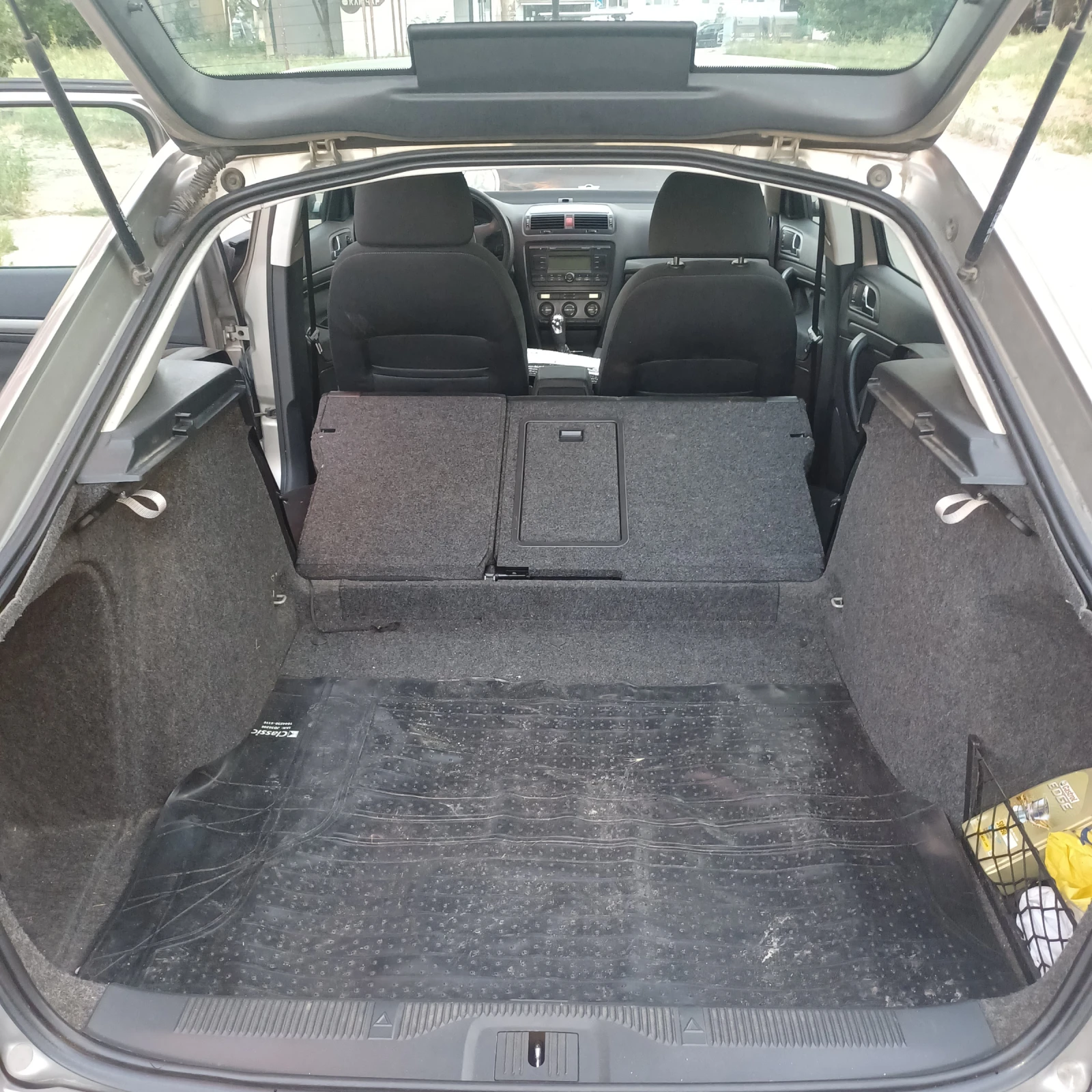 Skoda Octavia, снимка 9 - Автомобили и джипове - 55976076