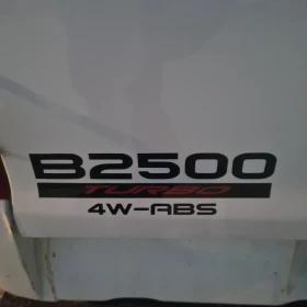 Toyota Hilux Mazda B 2500, снимка 12