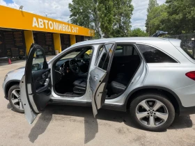 Mercedes-Benz GLC 300 2018 4MATIC 360 CAM/DISTRONIC/PANORAMA/9G TRONIC, снимка 3
