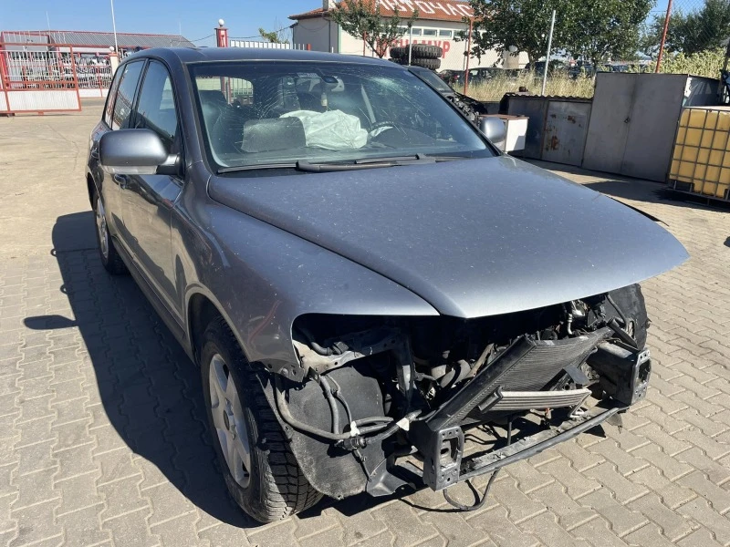 VW Touareg 2.5, снимка 3 - Автомобили и джипове - 41708993