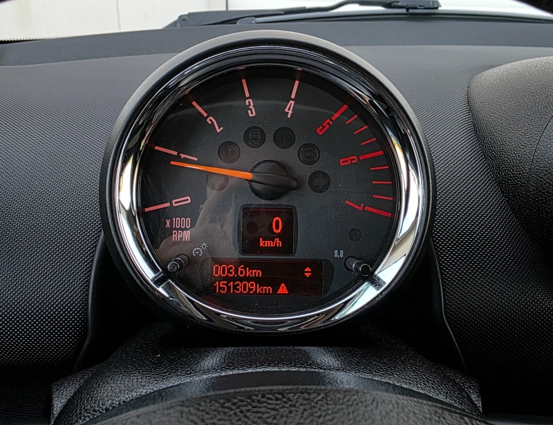 Mini Countryman 2.0.D.-SD NAVI, снимка 10 - Автомобили и джипове - 51001194