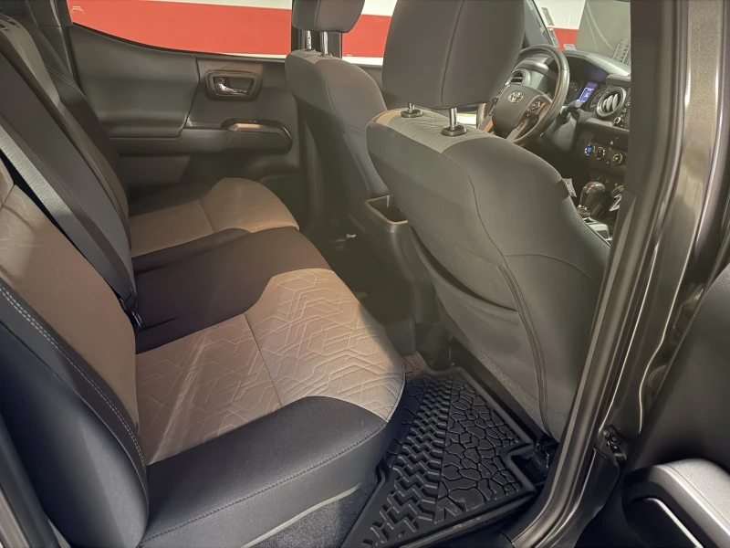 Toyota Tacoma Off road package , снимка 8 - Автомобили и джипове - 52733162